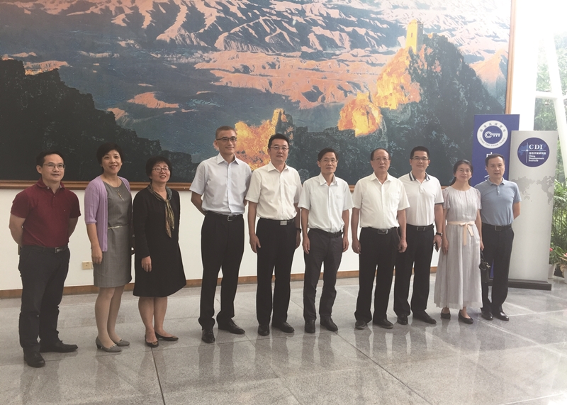 廣東省委宣傳部杜新山副部長一行來我院調(diào)研_副本800.jpg